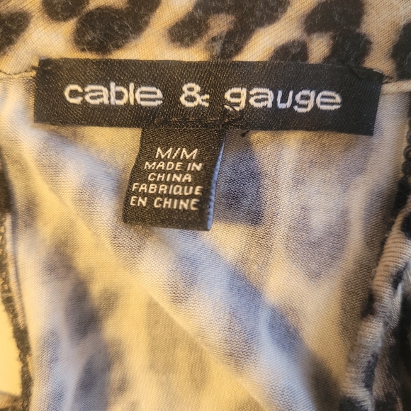 Cable & Guage Animal Print Stretch Sleeveless Top. Size Medium - Picture 7 of 8